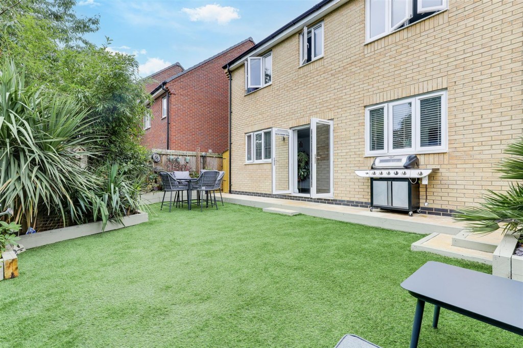 Shipley Park Gardens, Heanor, DE75