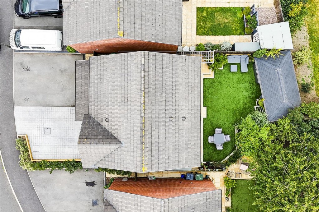 Shipley Park Gardens, Heanor, DE75