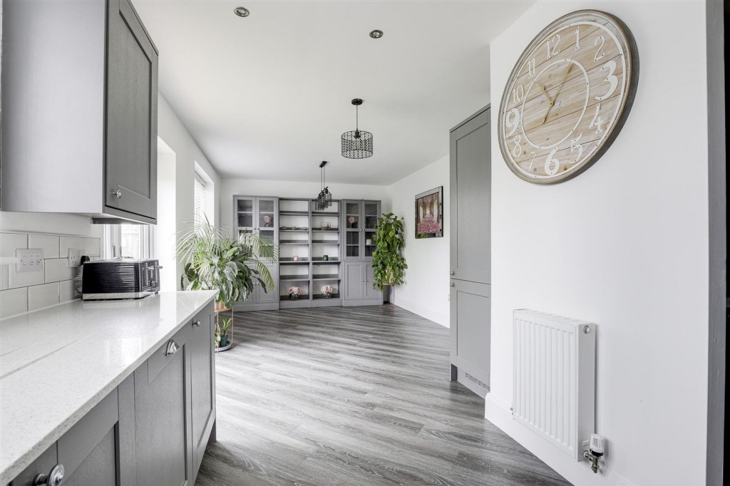 Shipley Park Gardens, Heanor, DE75