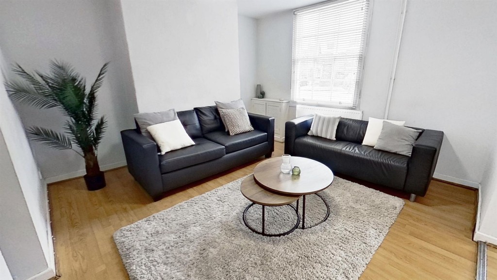 Mansfield Road, Nottingham, NG1