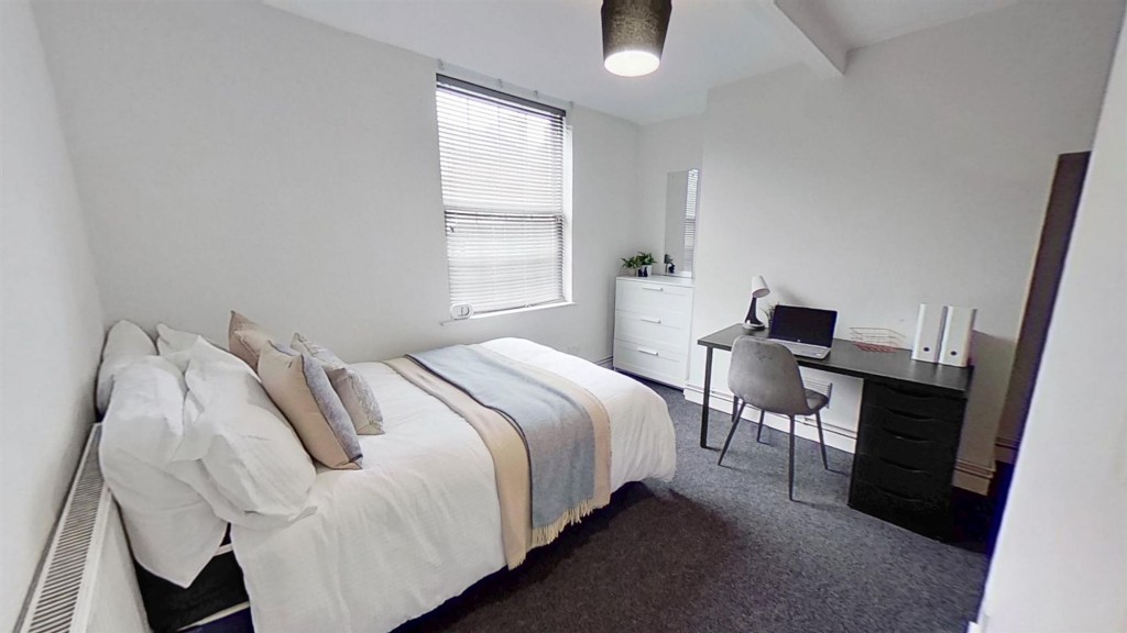 Mansfield Road, Nottingham, NG1