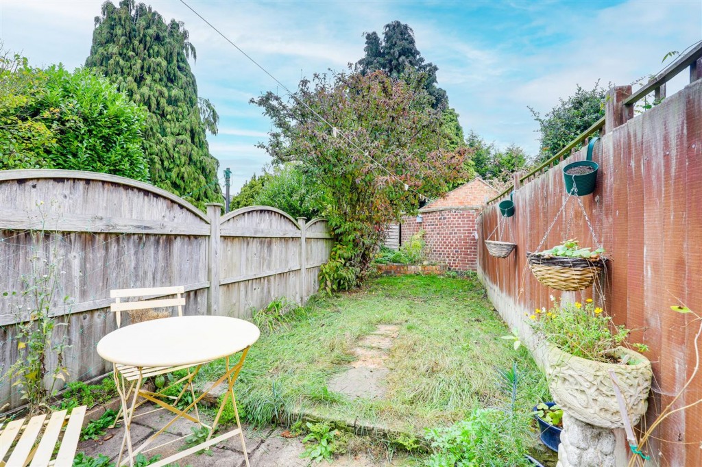 Chapel Lane, Costock, LE12