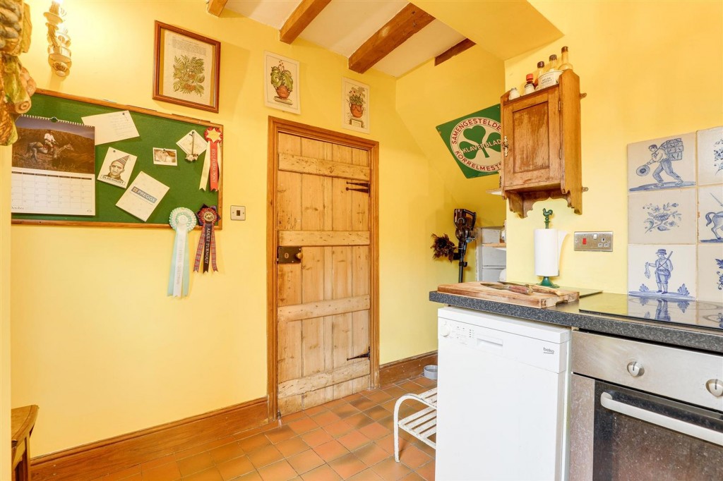 Chapel Lane, Costock, LE12