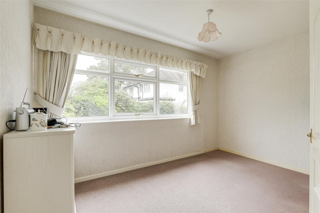 St. Marys Close, Attenborough, NG9