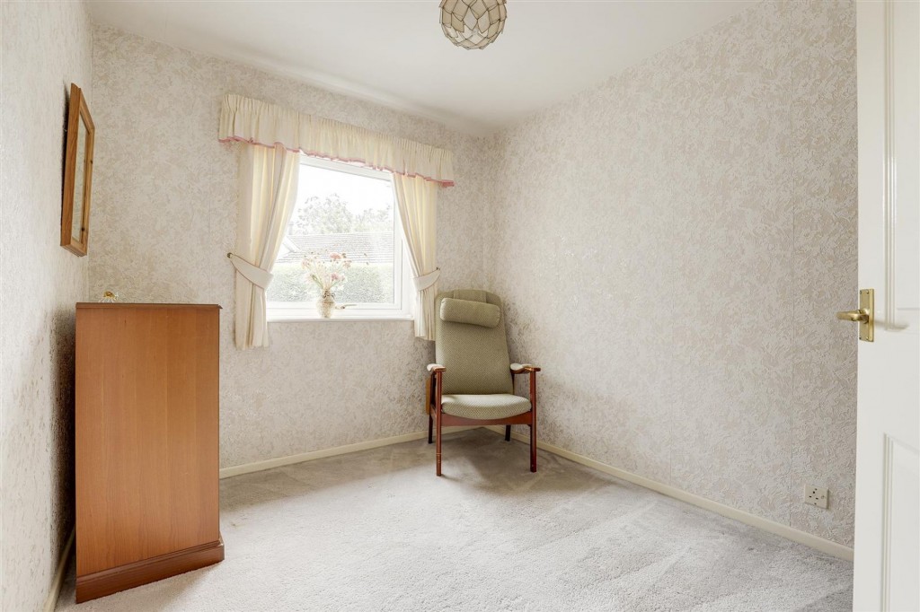 St. Marys Close, Attenborough, NG9