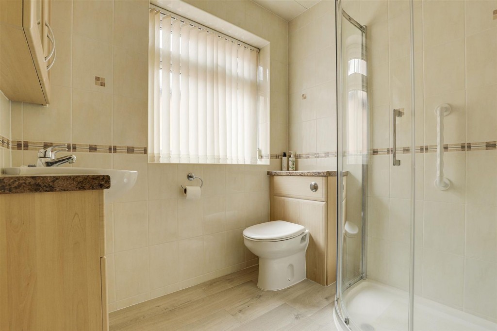 St. Marys Close, Attenborough, NG9