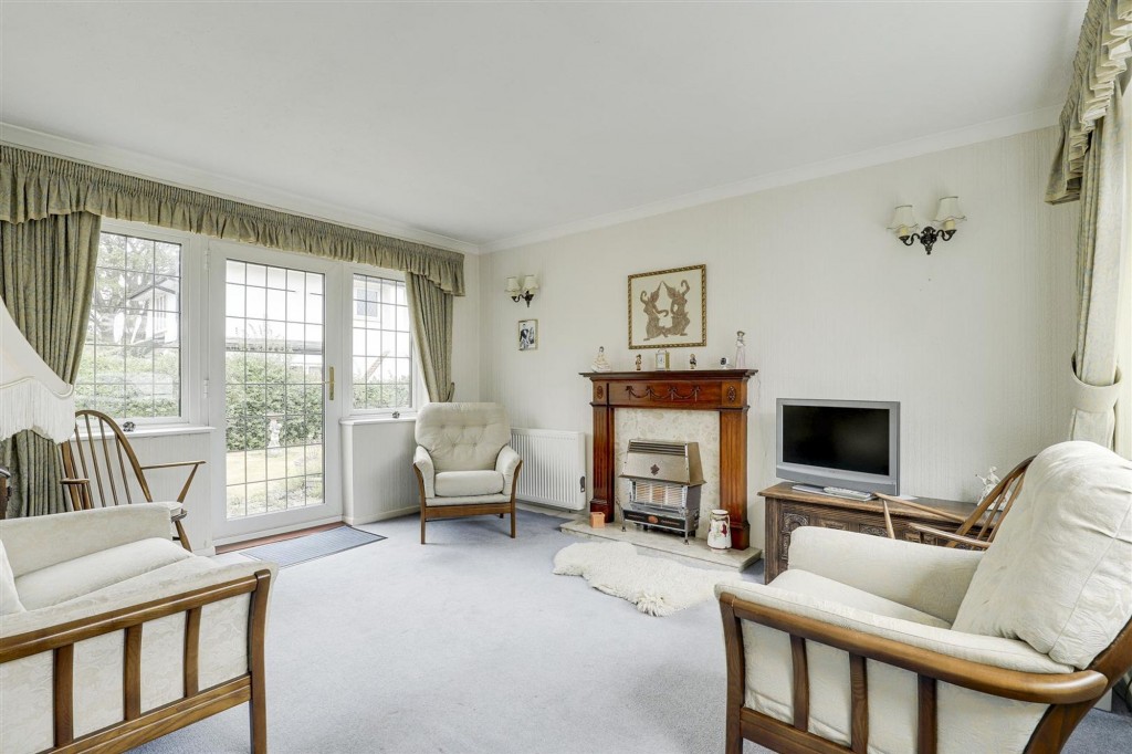 St. Marys Close, Attenborough, NG9