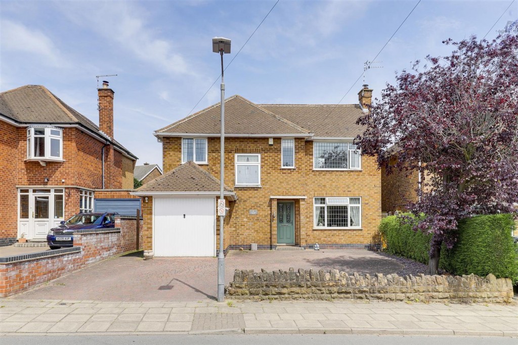 Thornton Avenue, Redhill, NG5