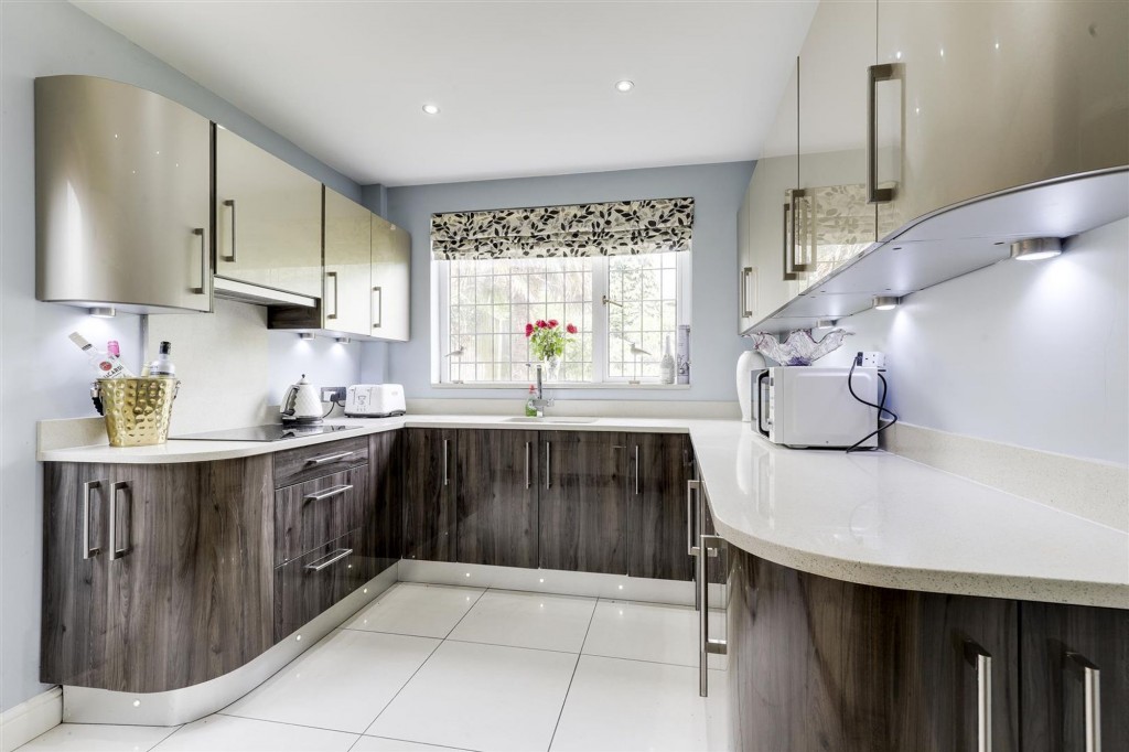 Thornton Avenue, Redhill, NG5