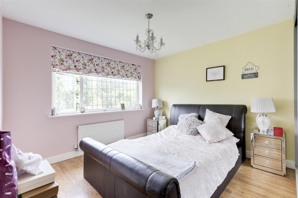 Thornton Avenue, Redhill, NG5