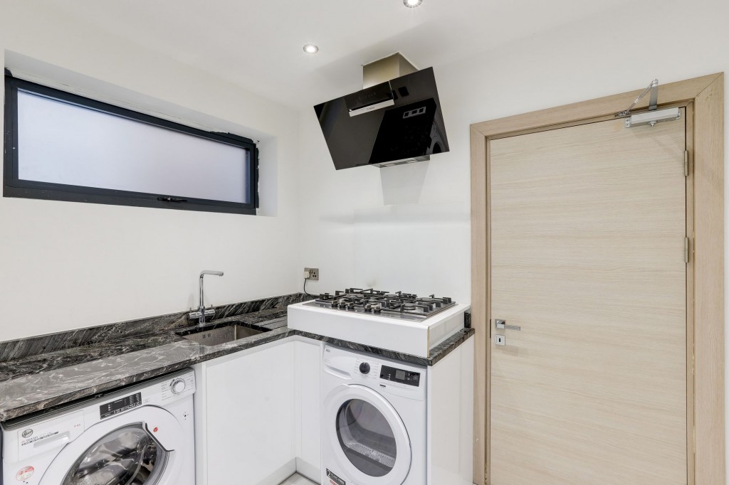 Nuthall Road, Nottingham, NG8