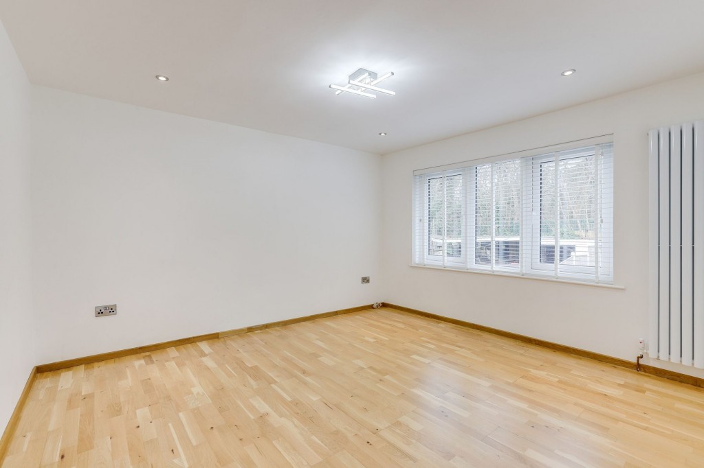 Nuthall Road, Nottingham, NG8