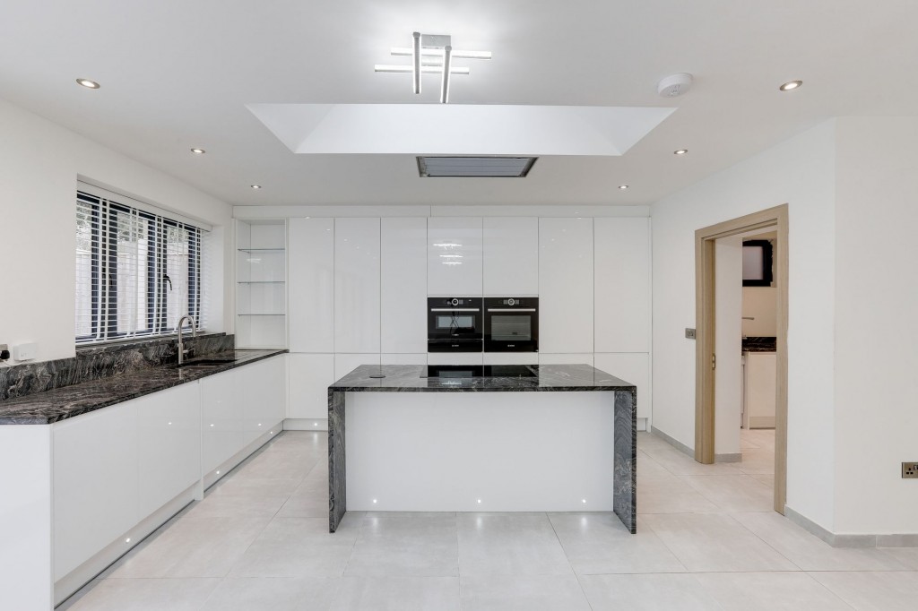 Nuthall Road, Nottingham, NG8
