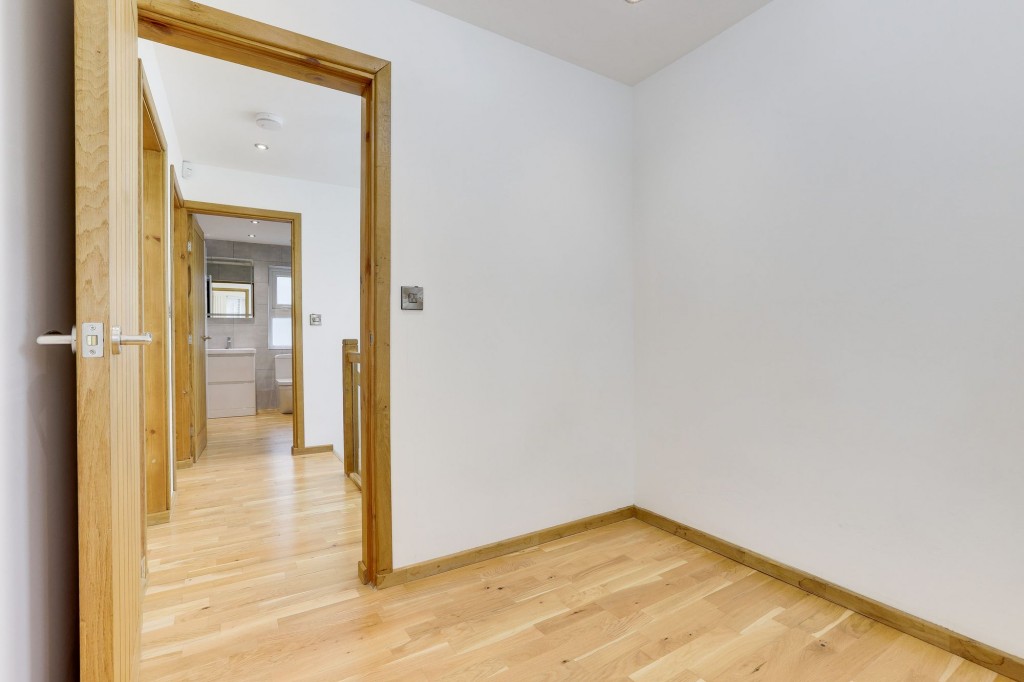 Nuthall Road, Nottingham, NG8