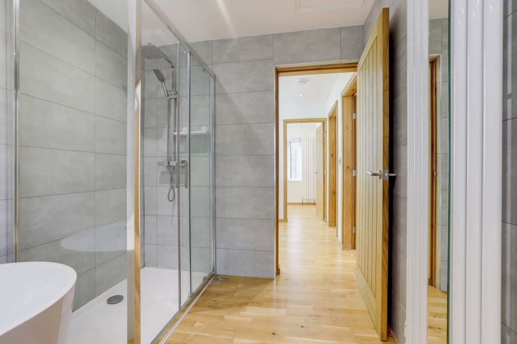 Nuthall Road, Nottingham, NG8