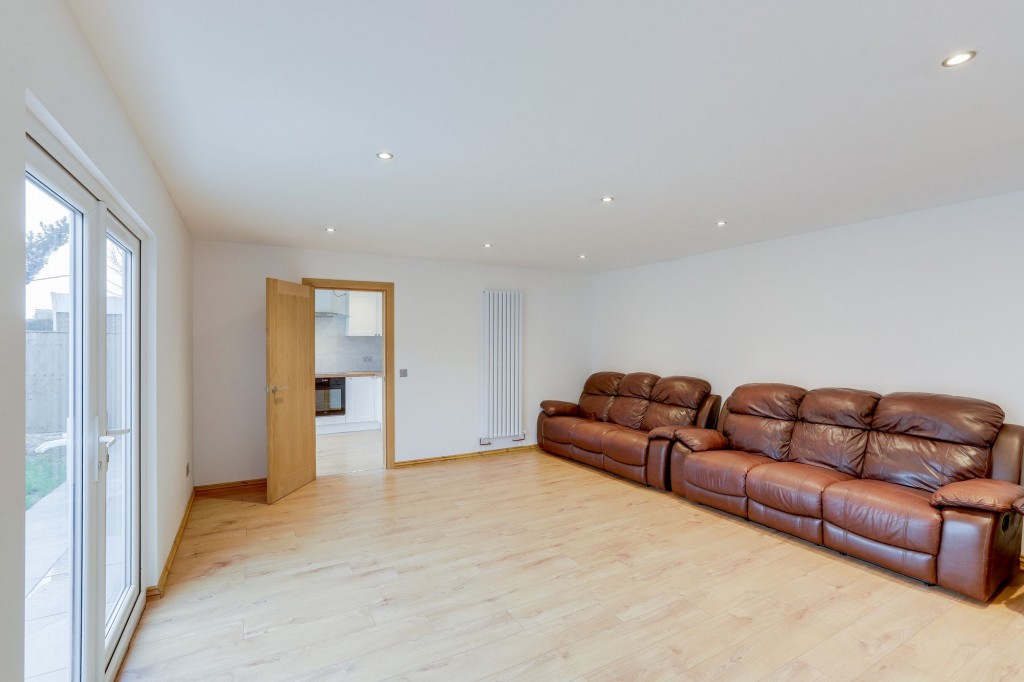 Nuthall Road, Nottingham, NG8