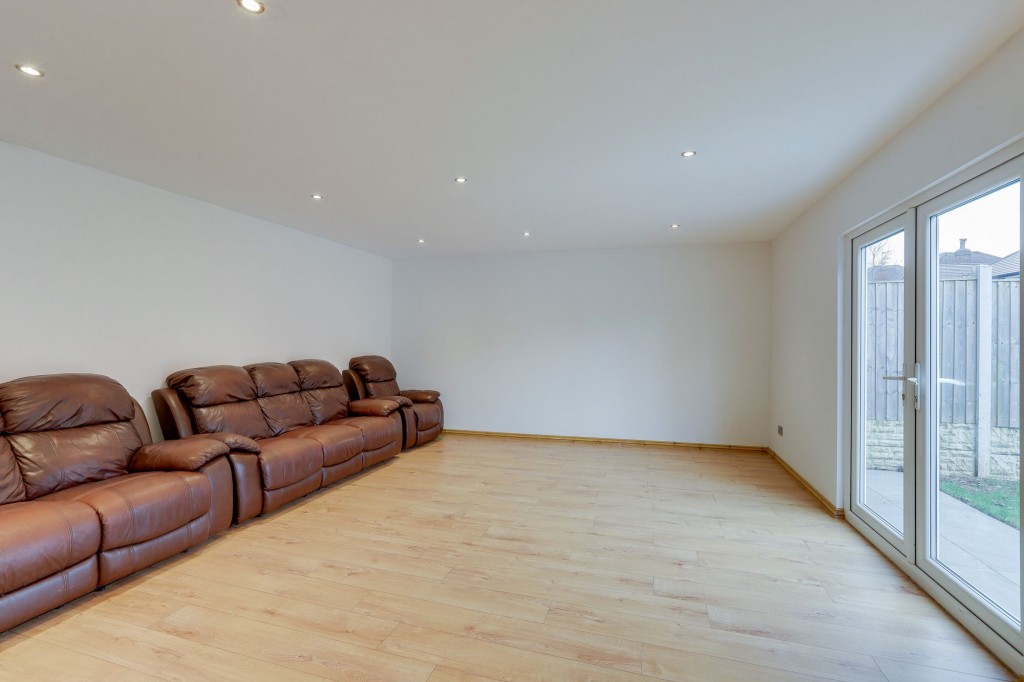 Nuthall Road, Nottingham, NG8
