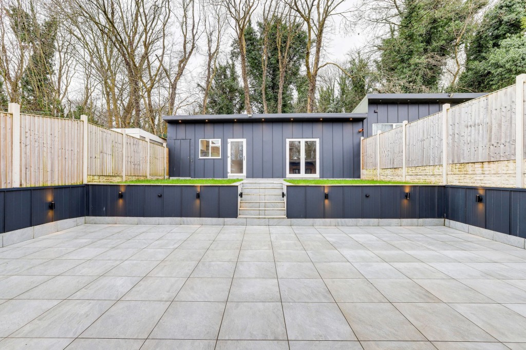 Nuthall Road, Nottingham, NG8