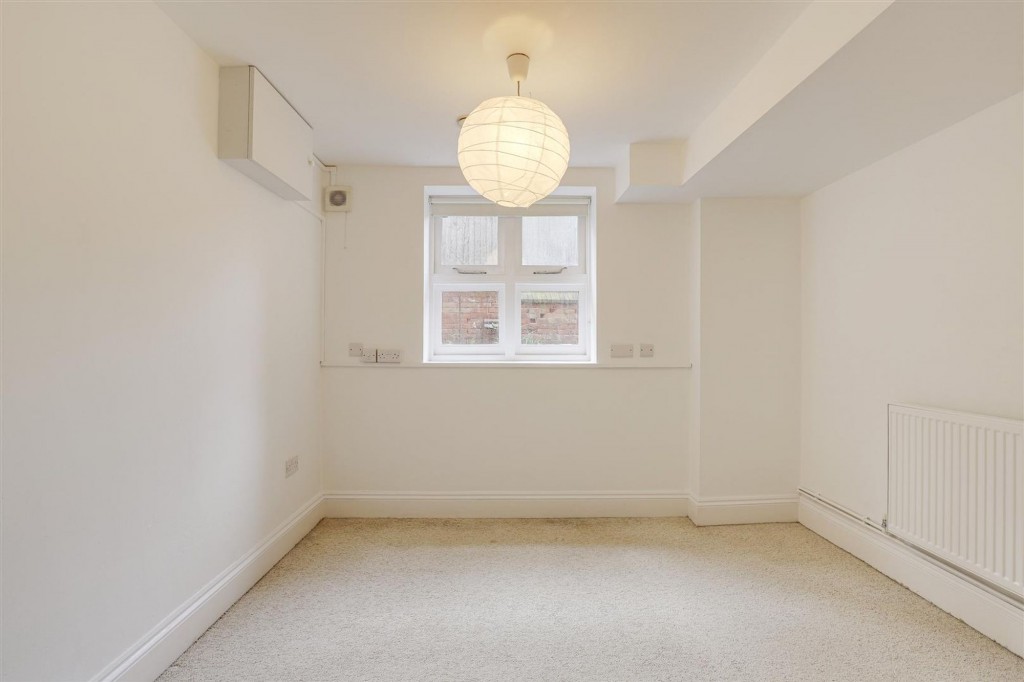 Mapperley Road, Nottingham, NG3