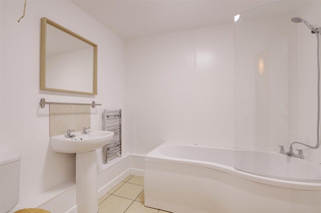 Mapperley Road, Nottingham, NG3