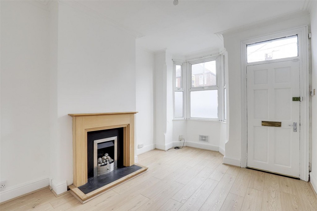 Thorneywood Rise, Nottingham, NG3