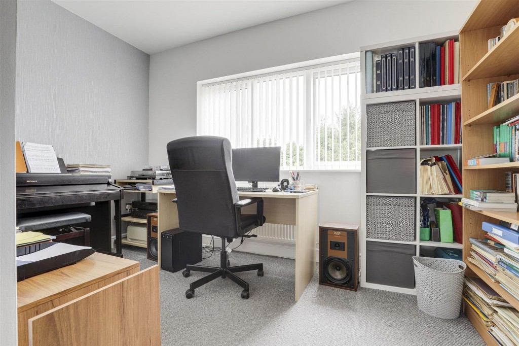 Carrfield Avenue, Toton, NG9