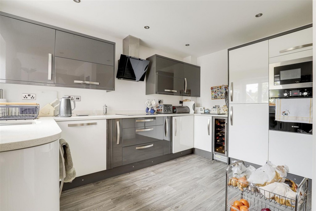 Carrfield Avenue, Toton, NG9