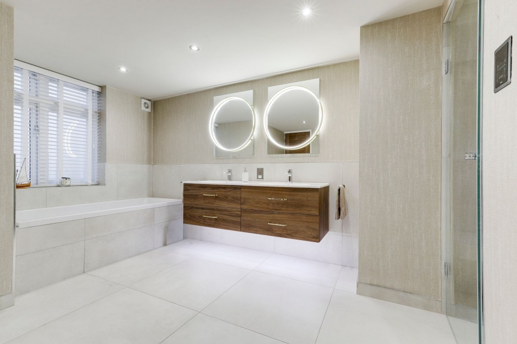 Moore Road, Mapperley, NG3