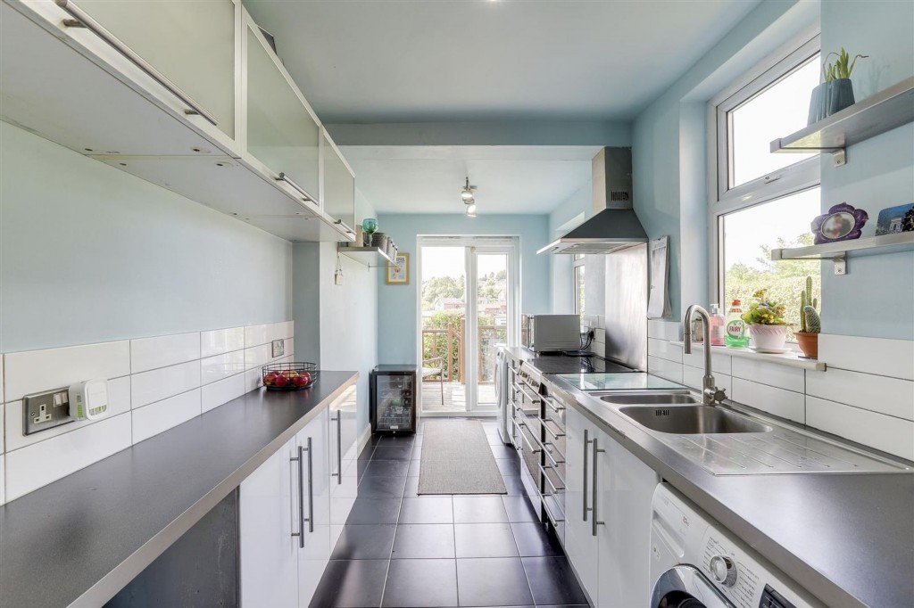 Carlton Road, Nottingham, NG3