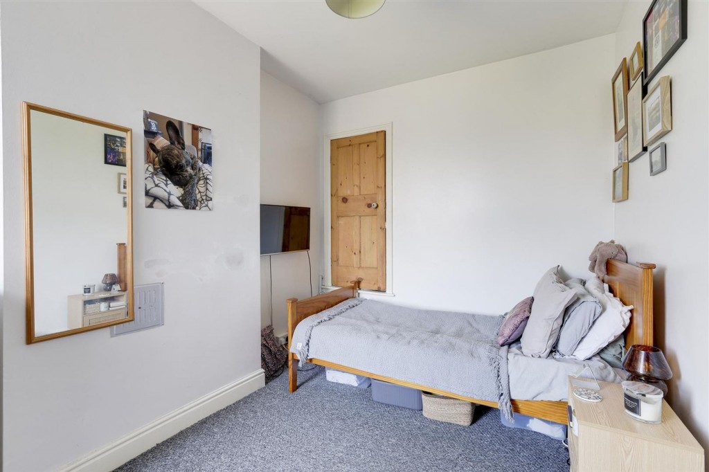 Carlton Road, Nottingham, NG3