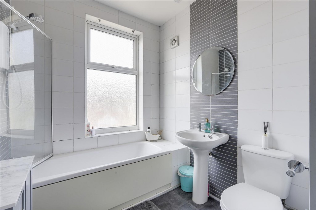 Carlton Road, Nottingham, NG3