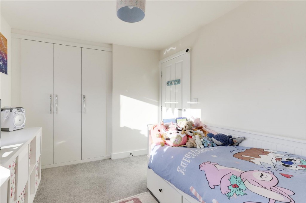 Beedham Way, Nottingham, NG3