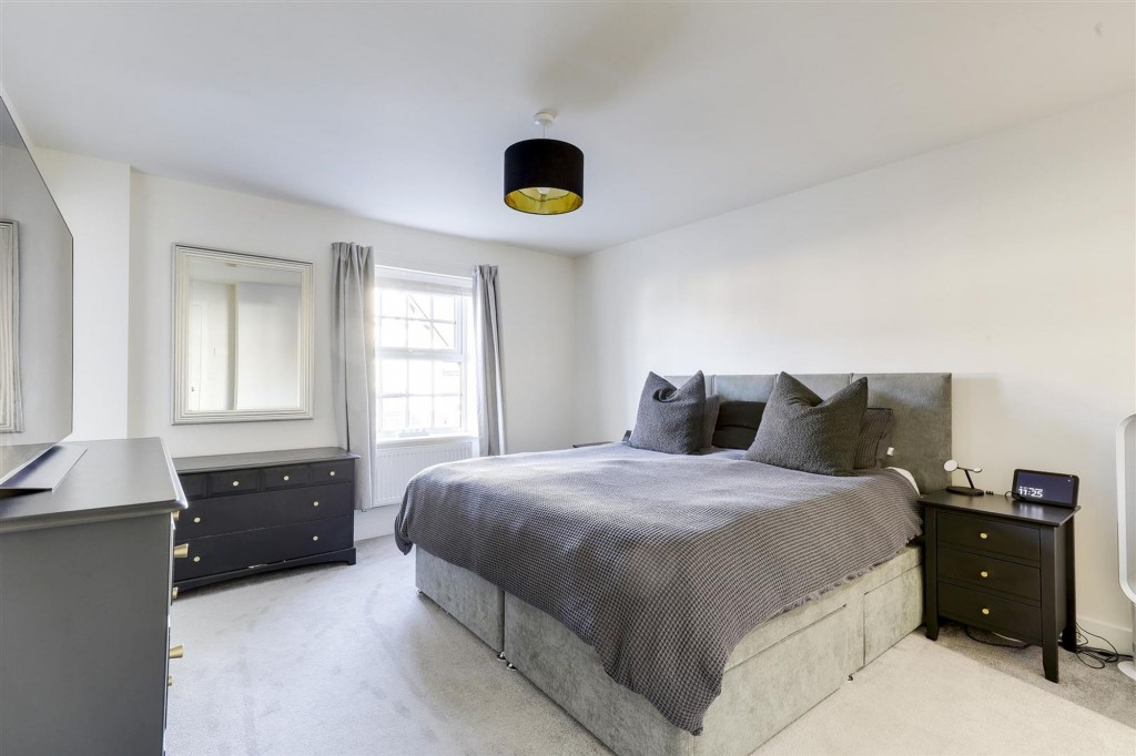 Beedham Way, Nottingham, NG3