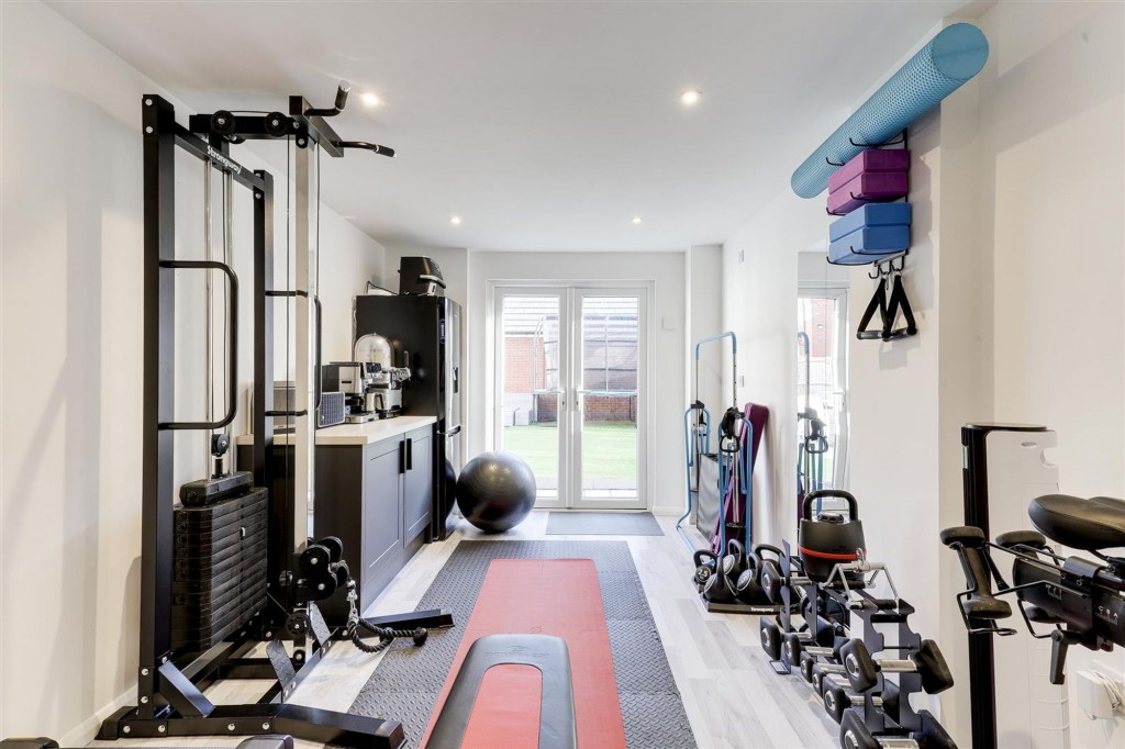 Beedham Way, Nottingham, NG3