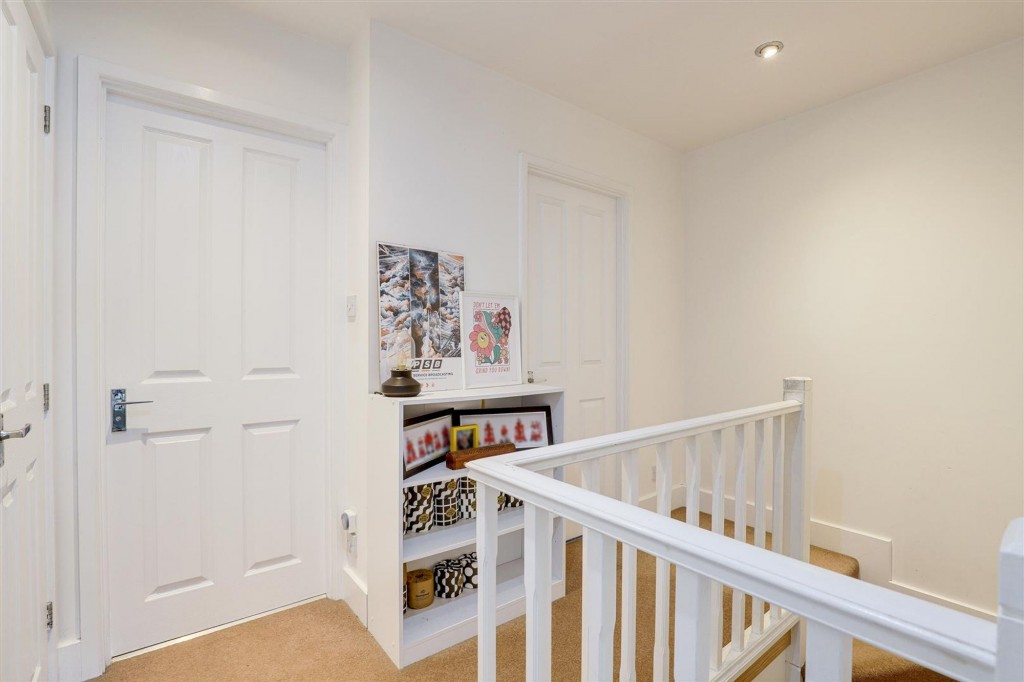 Meadow Road, Netherfield, NG4