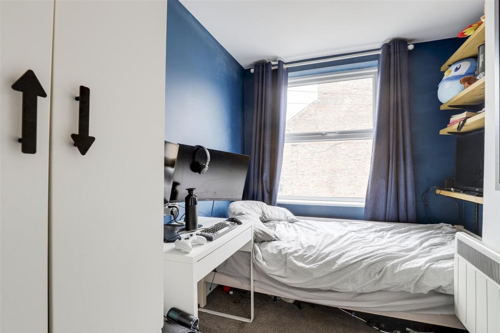 Meadow Road, Netherfield, NG4