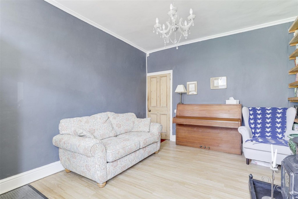 Wentworth Road, Nottingham, NG5