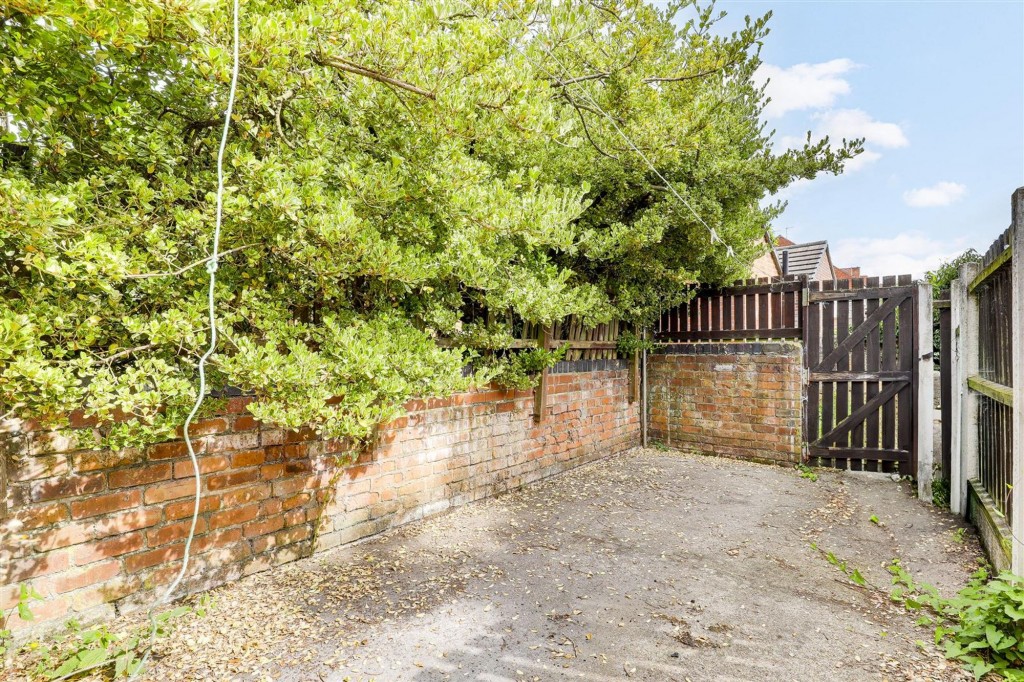 Vernon Road, Nottingham, NG6