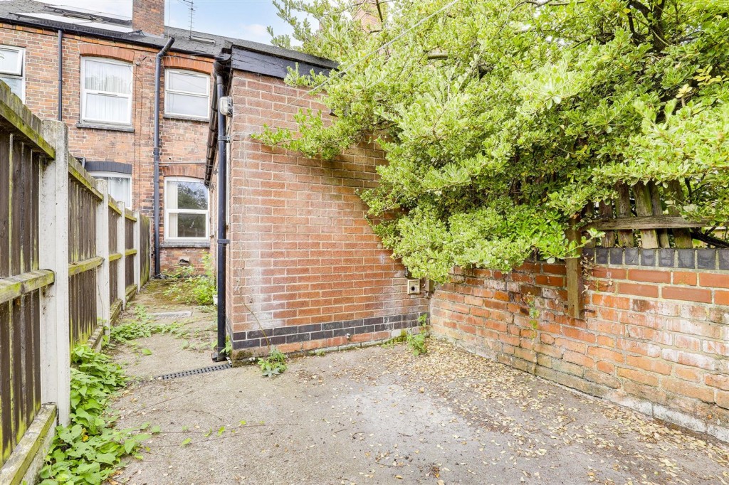 Vernon Road, Nottingham, NG6