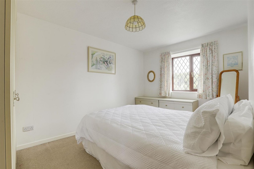 Courtney Close, Nottingham, NG8