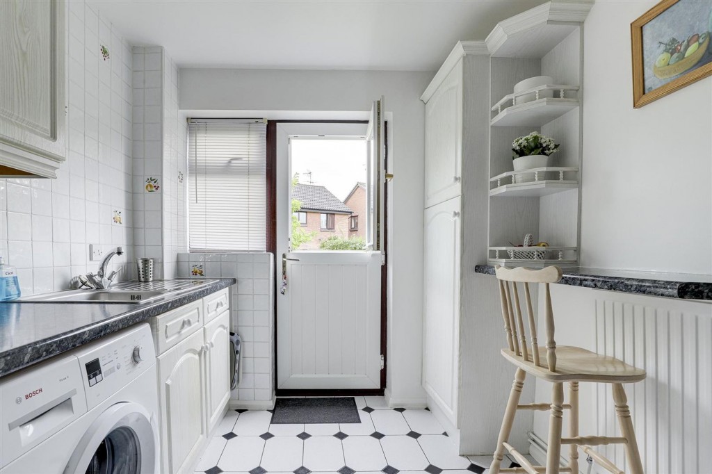 Courtney Close, Nottingham, NG8