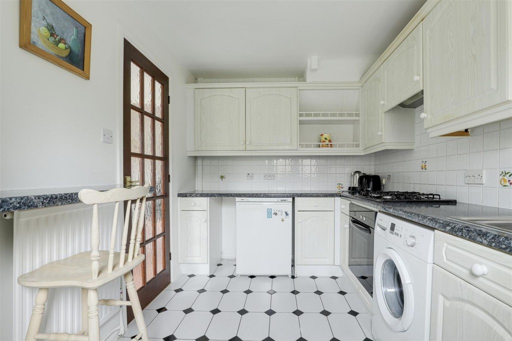 Courtney Close, Nottingham, NG8