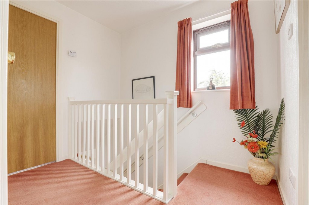 Courtney Close, Nottingham, NG8