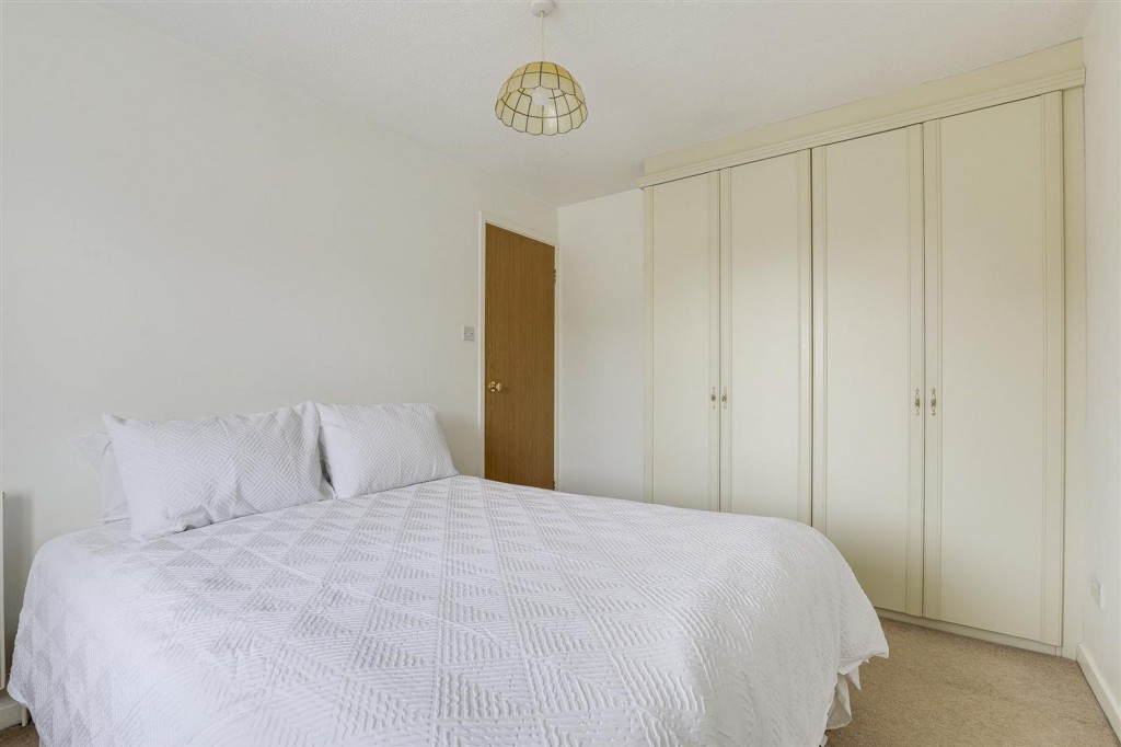 Courtney Close, Nottingham, NG8