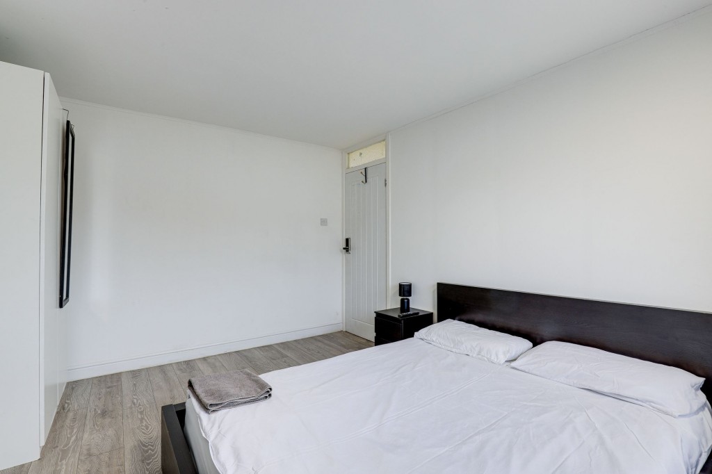 Thistledown Road, Nottingham, NG11