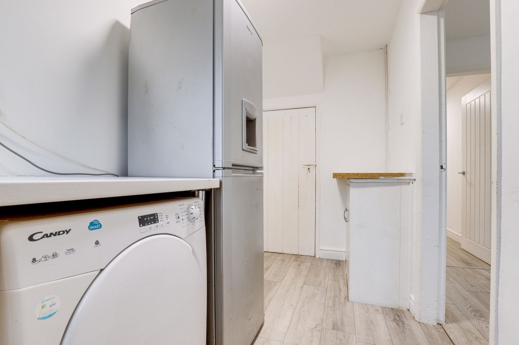 Thistledown Road, Nottingham, NG11