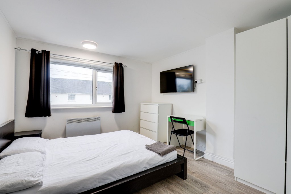 Thistledown Road, Nottingham, NG11