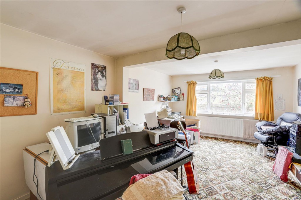 Hillside Road, Beeston, NG9