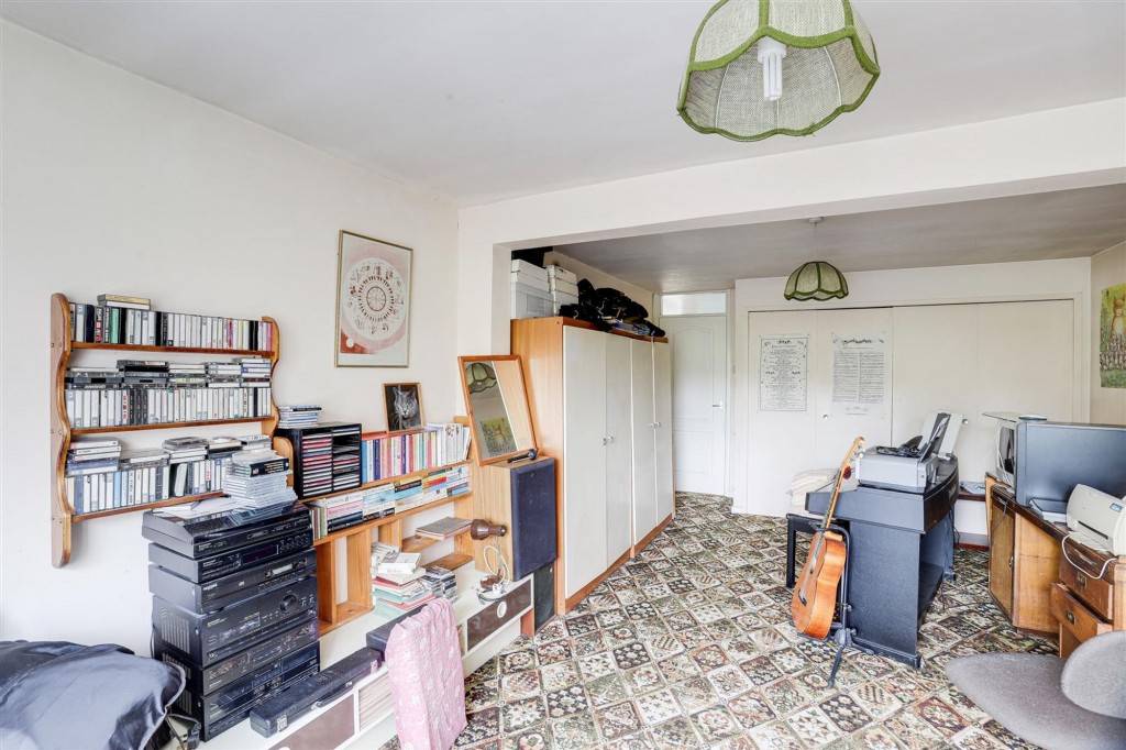 Hillside Road, Beeston, NG9