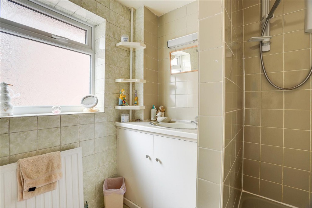 Hillside Road, Beeston, NG9